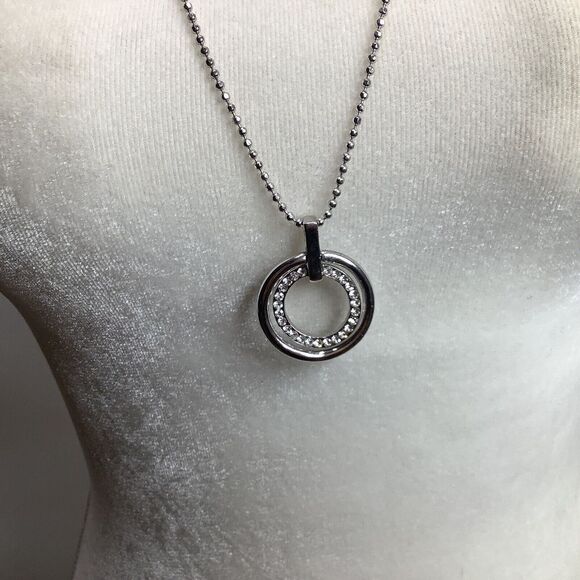 Cookie Lee Silver Tone 2 Circle Hoop RhinestonePendant Necklace 32" total - Picture 9 of 10